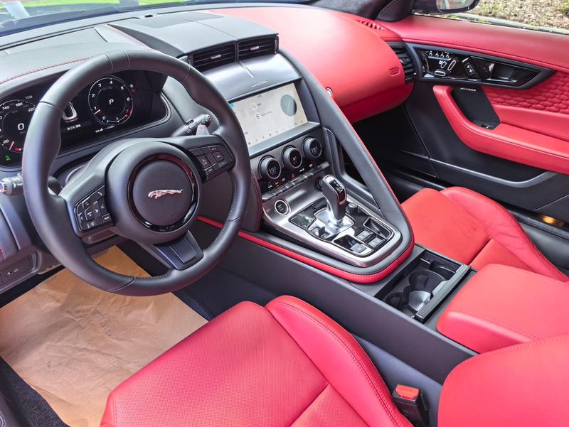 Jaguar F-Type, 2024 — фото 8 из 12