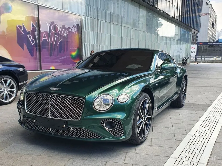 Bentley Continental GT, 2022 — фото 3 из 12