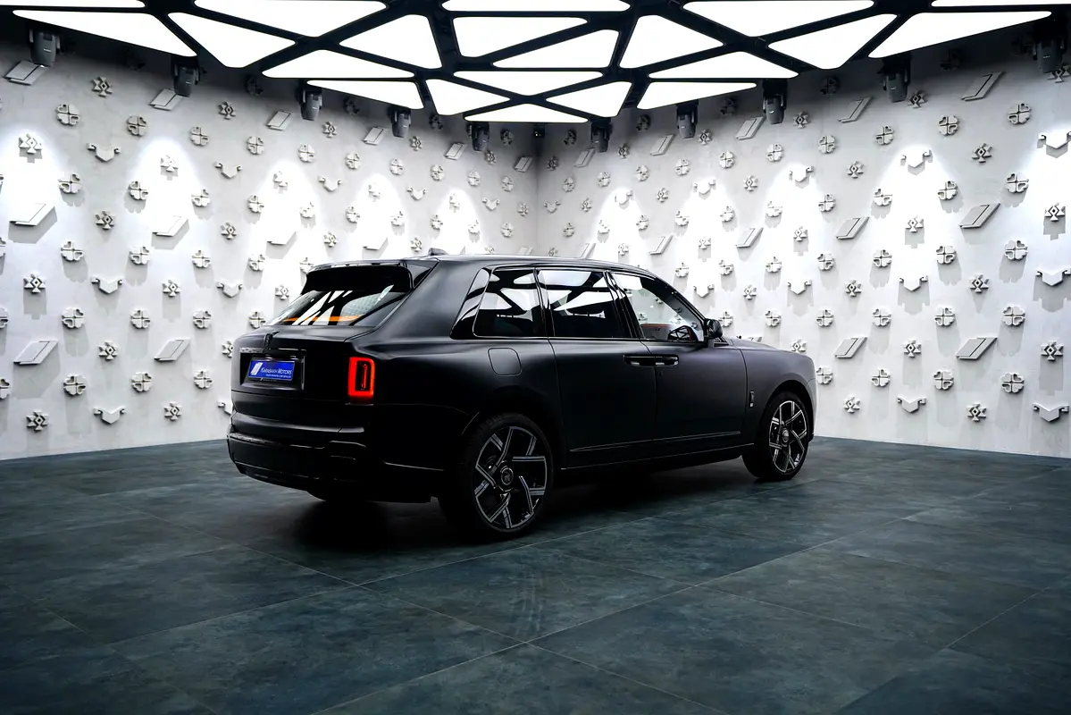 Rolls-Royce Cullinan, 2026 — фото 6 из 10