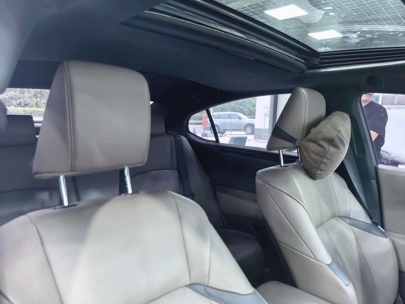Lexus ES, 2023 — фото 12 из 12