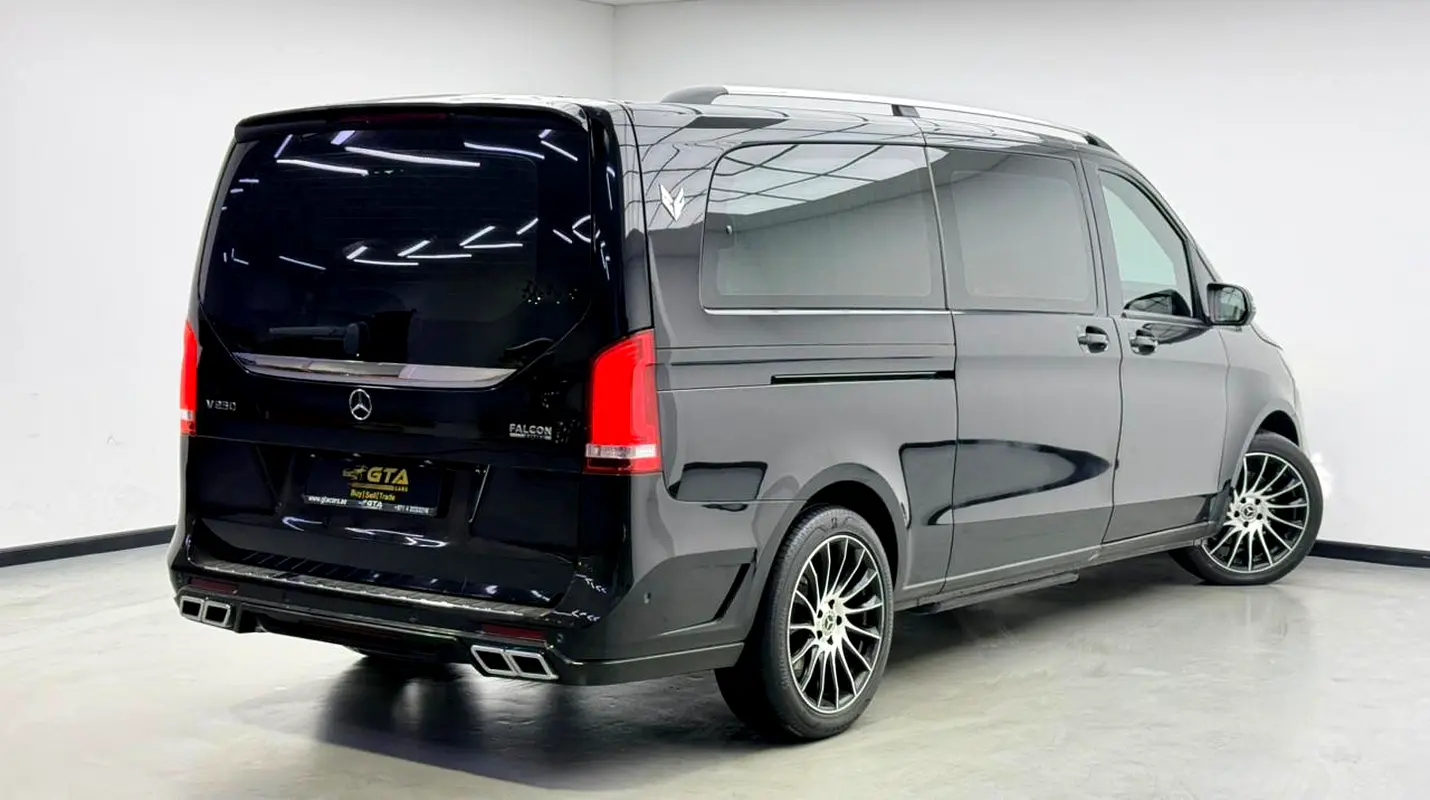 Mercedes-Benz V-Class, 2023 — фото 4 из 10