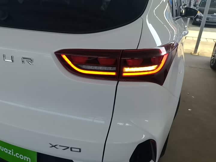 Jetour X70, 2023 — фото 8 из 9