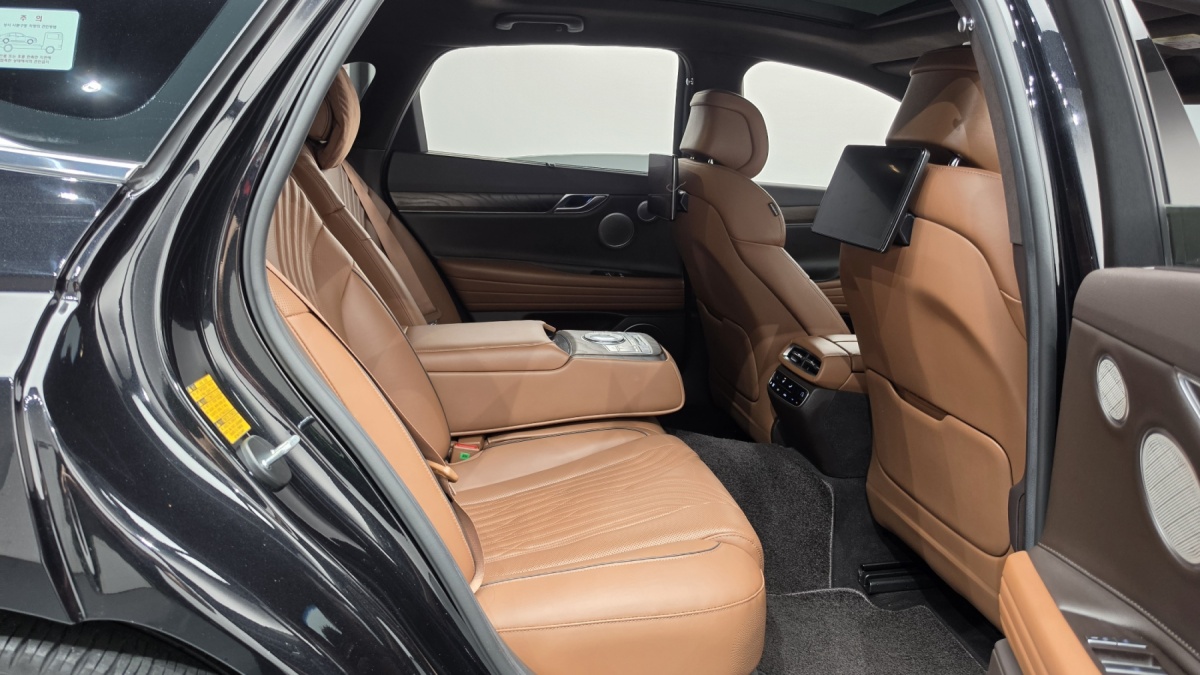 Genesis G80, 2022 — фото 10 из 12