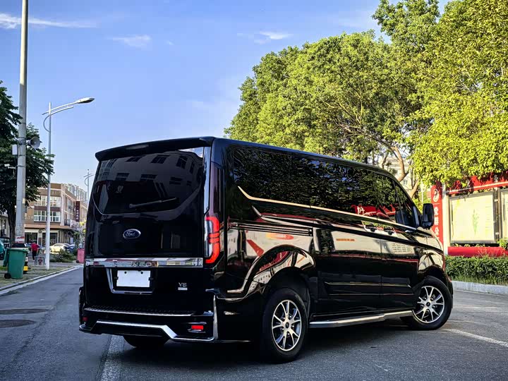 Ford Tourneo, 2023 — фото 5 из 12
