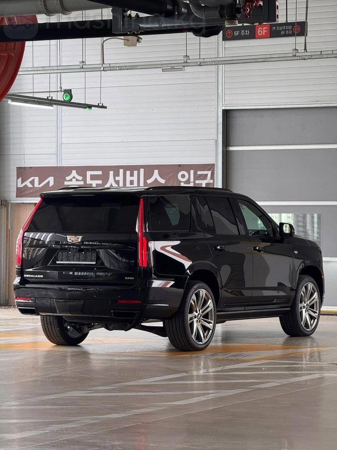 Cadillac Escalade, 2026 — фото 2 из 9