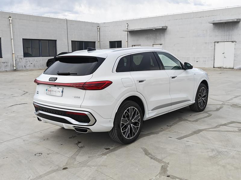 Audi Q5L, 2025 — фото 6 из 11