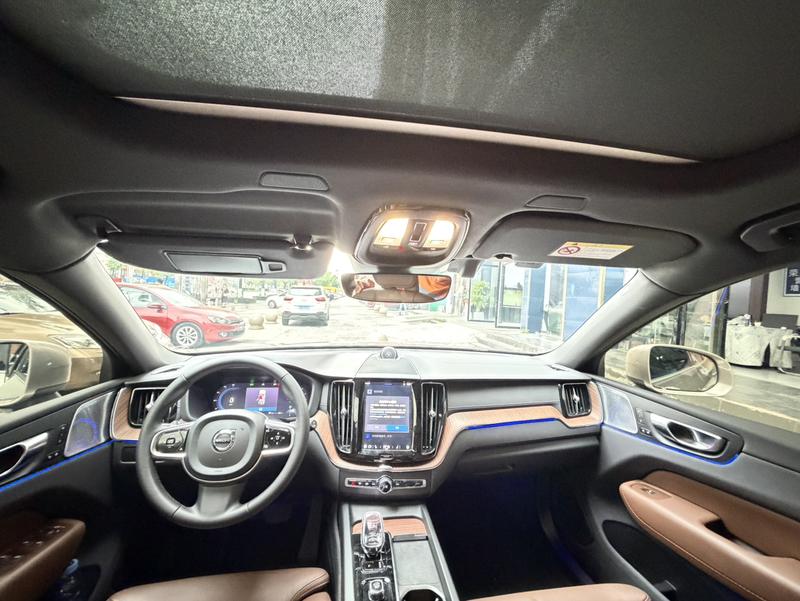 Volvo XC60, 2024 — фото 7 из 10