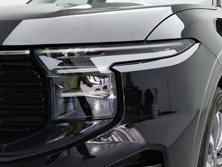 Ford Edge, 2025 — фото 7 из 9