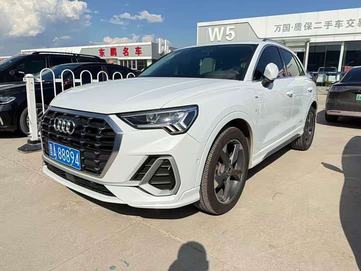 Audi Q3, 2021 — купить в Туле под ключ
