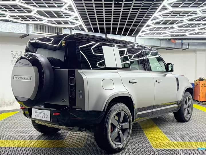 Land Rover Defender, 2024 — фото 5 из 9