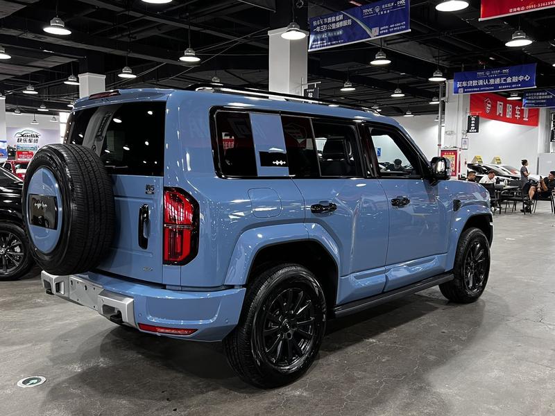 BYD FangChengBao Leopard 5, 2025 — фото 6 из 12