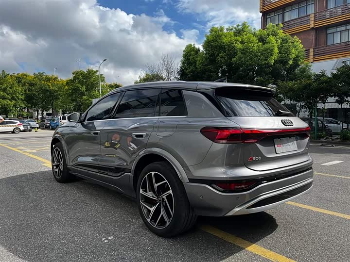 Audi Q6L e-tron, 2026 — фото 7 из 9