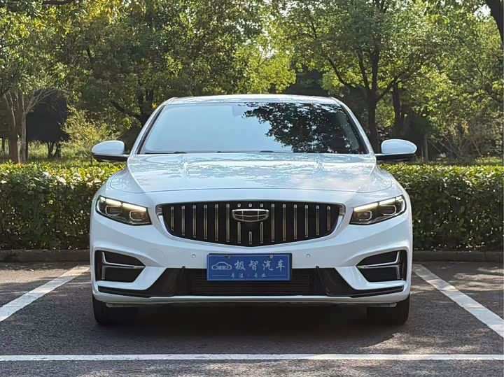 Geely Preface, 2023 — фото 2 из 9
