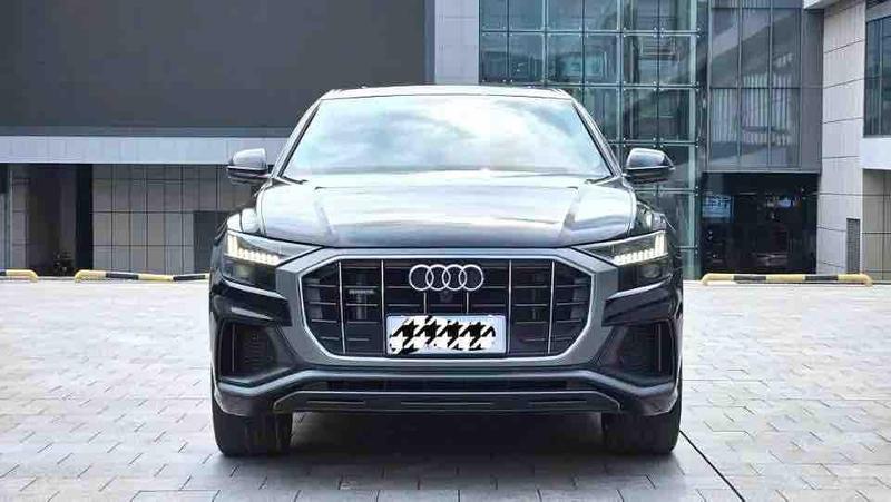 Audi Q8, 2022 — фото 2 из 10