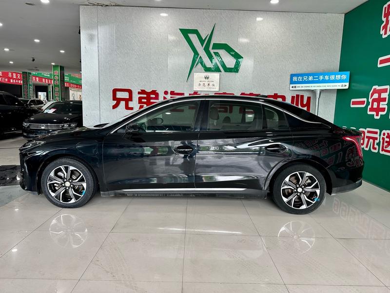 Hongqi E-QM5, 2022 — фото 4 из 12