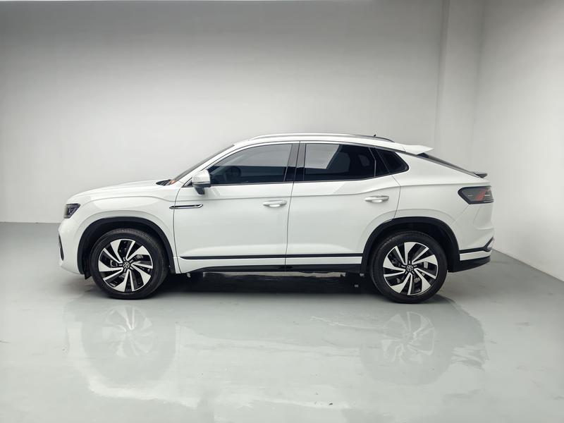 Volkswagen Tayron X, 2025 — фото 4 из 12