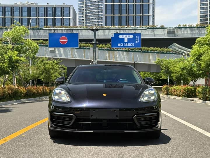 Porsche Panamera, 2023 — фото 2 из 9