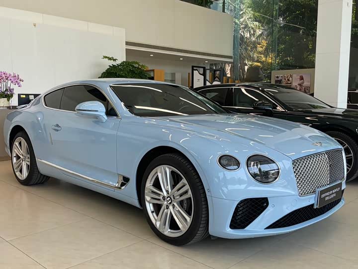 Bentley Continental GT, 2023 — фото 2 из 9