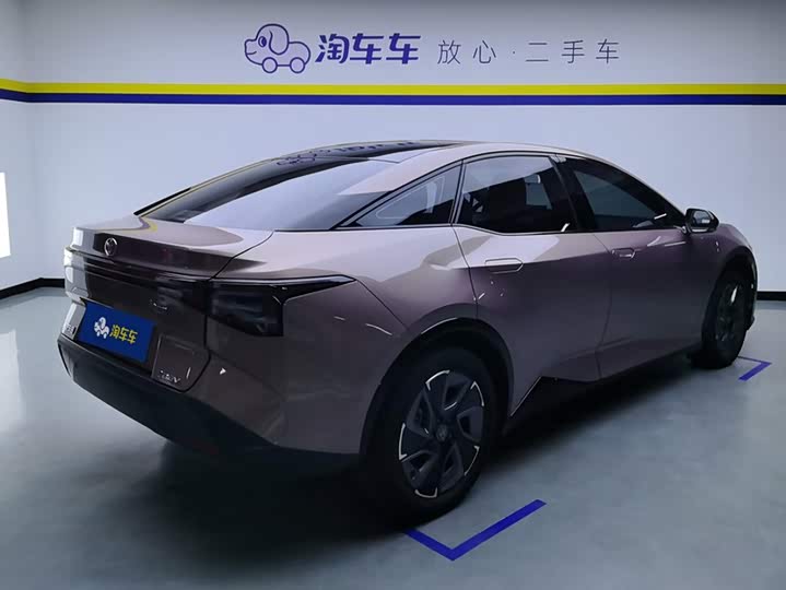 Toyota bZ3, 2023 — фото 3 из 9