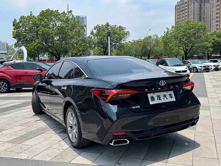 Toyota Avalon, 2022 — фото 8 из 9