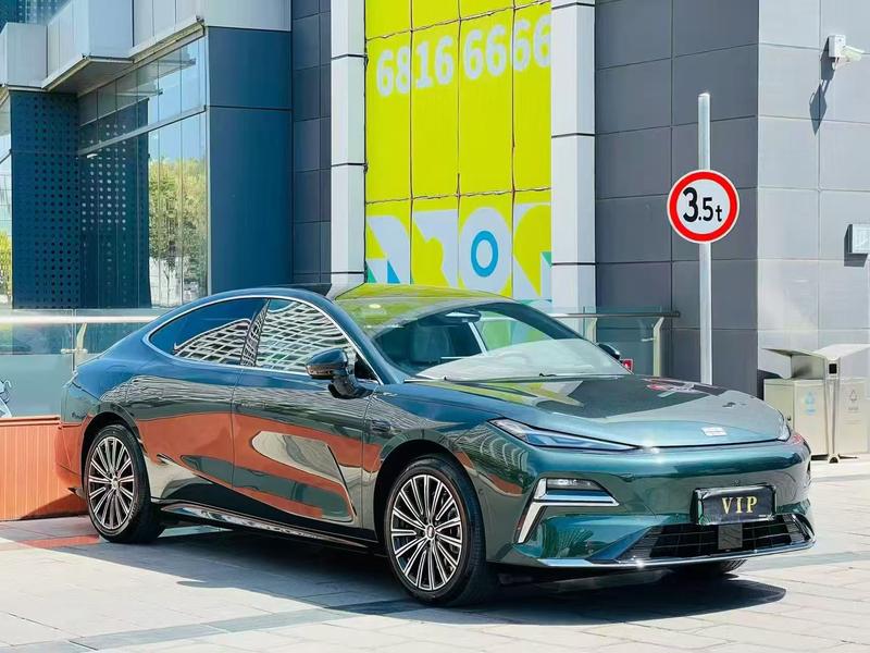 Geely Galaxy Starshine 8 EM-i, 2025 — фото 3 из 10