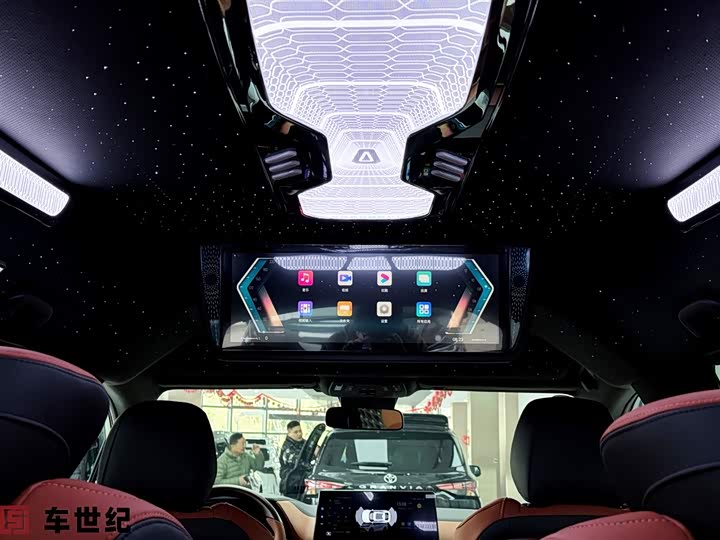 Toyota Granvia, 2025 — фото 11 из 12