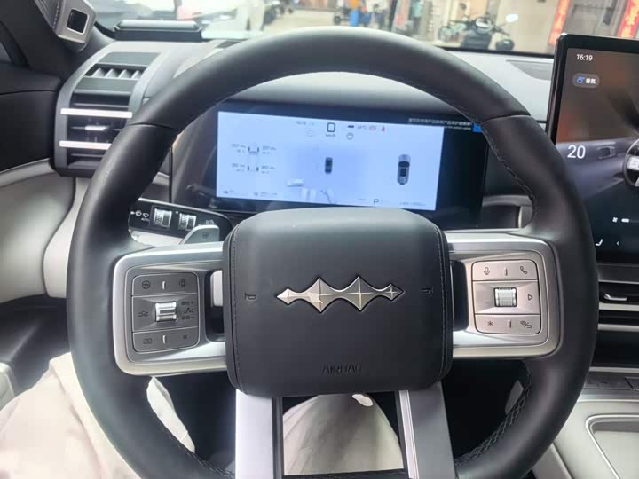 BYD FangChengBao Titanium 7 (Tai 7), 2025 — фото 3 из 9