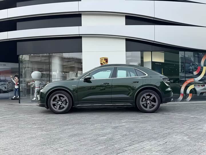 Porsche Macan EV, 2025 — фото 5 из 9