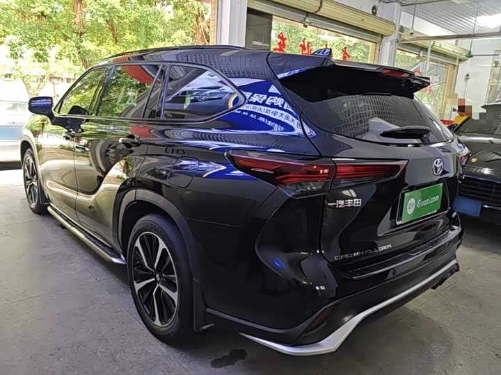 Toyota Crown Kluger, 2024 — фото 5 из 9
