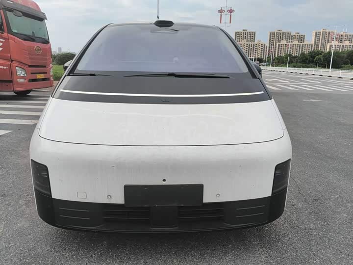 LiXiang Mega, 2025 — фото 2 из 9