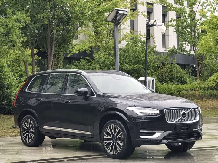 Volvo XC90 Hybrid, 2023 — фото 4 из 9