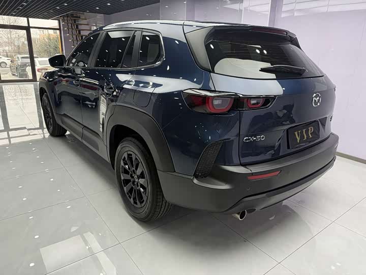 Mazda CX-50, 2023 — фото 6 из 9