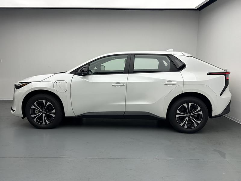 Toyota bZ4X Platinum, 2026 — фото 4 из 12