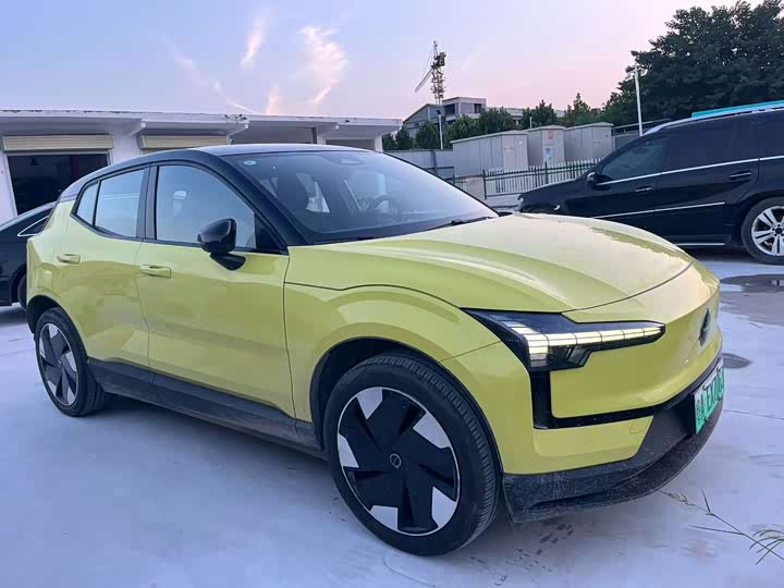Volvo EX30, 2024 — купить в Санкт-Петербурге под ключ