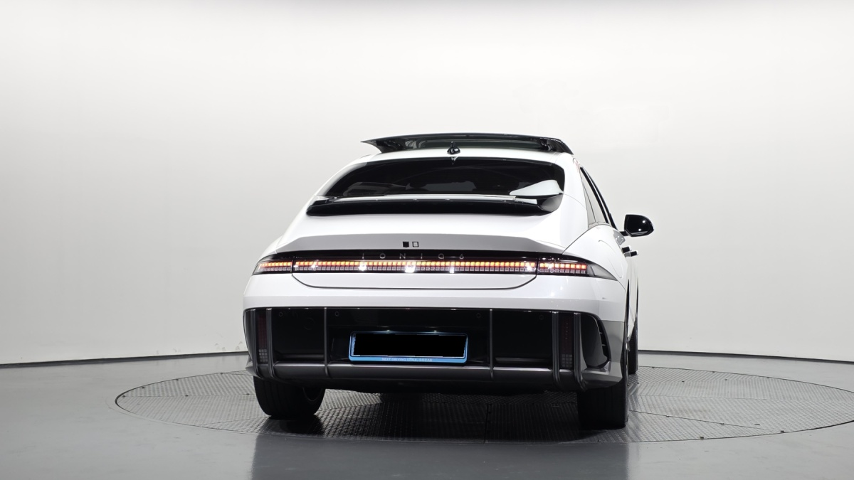 Hyundai Ioniq 6, 2022 — фото 4 из 12
