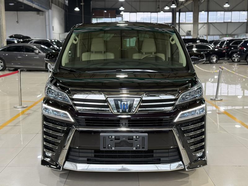 Toyota Vellfire, 2022 — фото 2 из 12