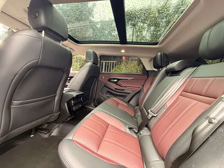 Land Rover Range Rover Evoque L, 2023 — фото 5 из 9