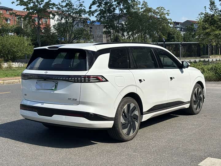 Dongfeng Yipai eπ 008, 2024 — фото 7 из 7