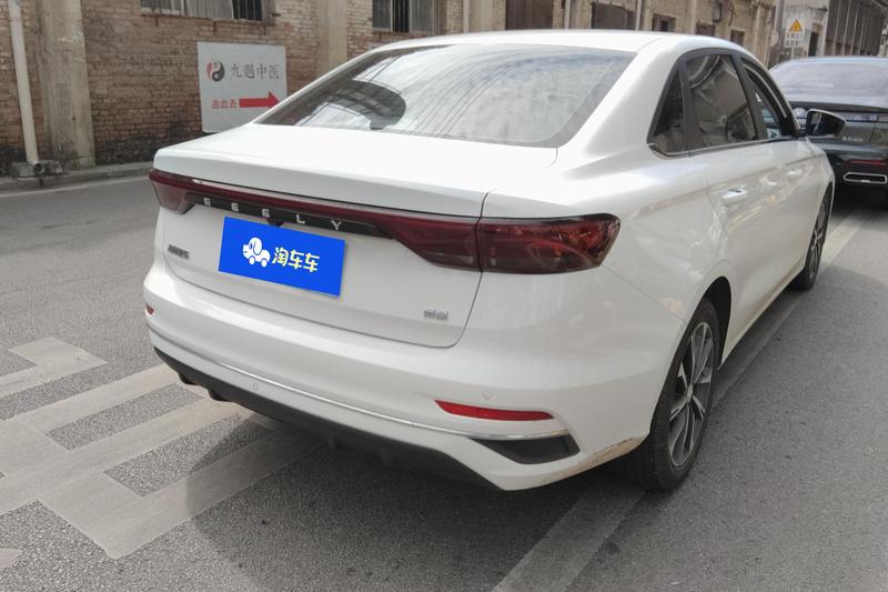 Geely Emgrand, 2025 — фото 3 из 11