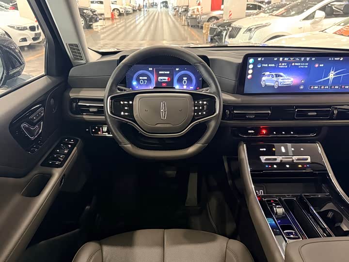 Lincoln Aviator, 2025 — фото 9 из 9