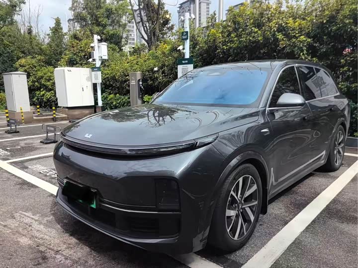 LiXiang L8, 2023 — купить в Тольятти под ключ