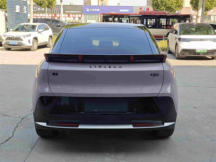 Lynk & Co Z20, 2024 — фото 5 из 9
