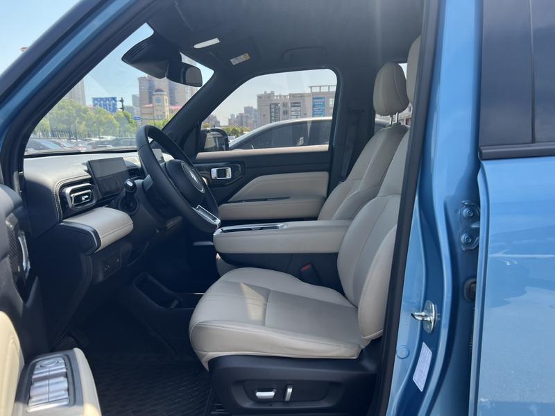 Baojun Yep Plus, 2024 — фото 10 из 12