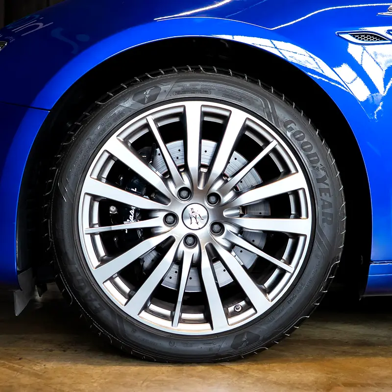 Maserati Ghibli, 2023 — фото 8 из 10