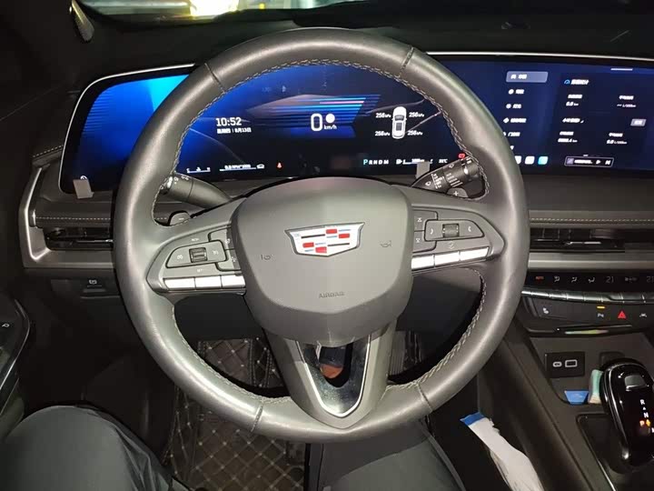 Cadillac XT4, 2023 — фото 3 из 9