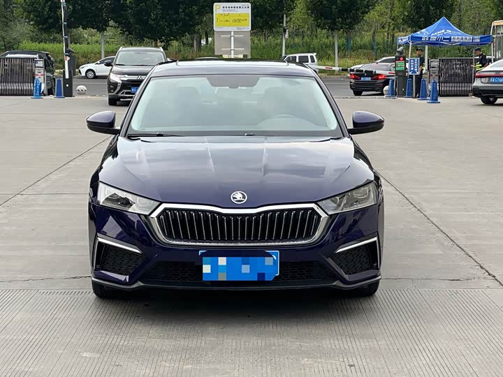 Skoda Octavia Pro, 2022 — фото 2 из 9