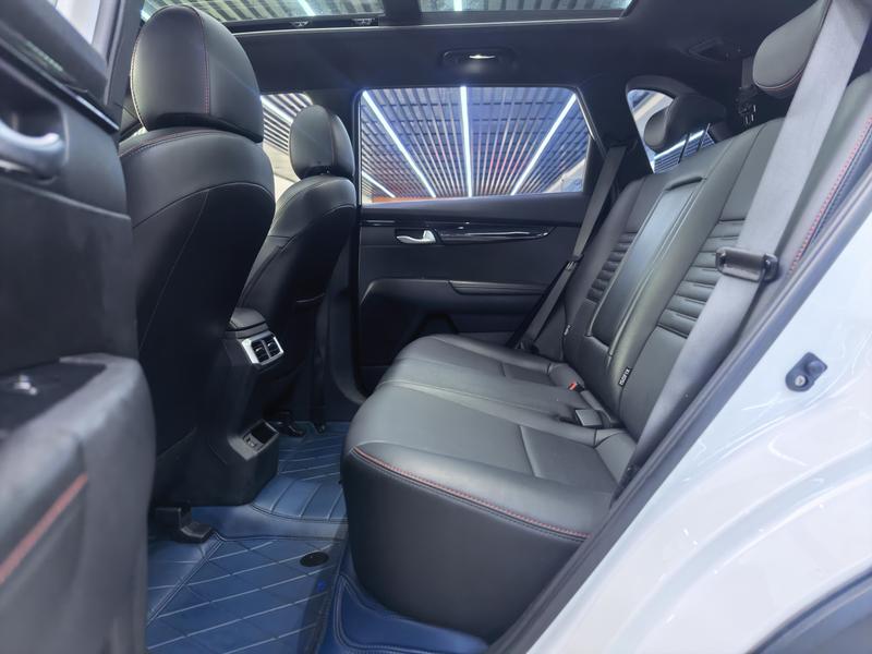 Kia Sportage GT-line, 2022 — фото 11 из 12