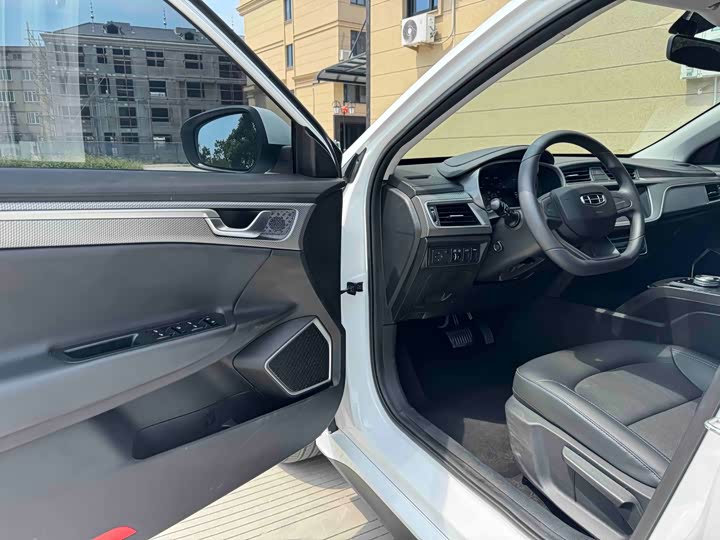 Geely Emgrand Hybrid/EV, 2024 — фото 3 из 9