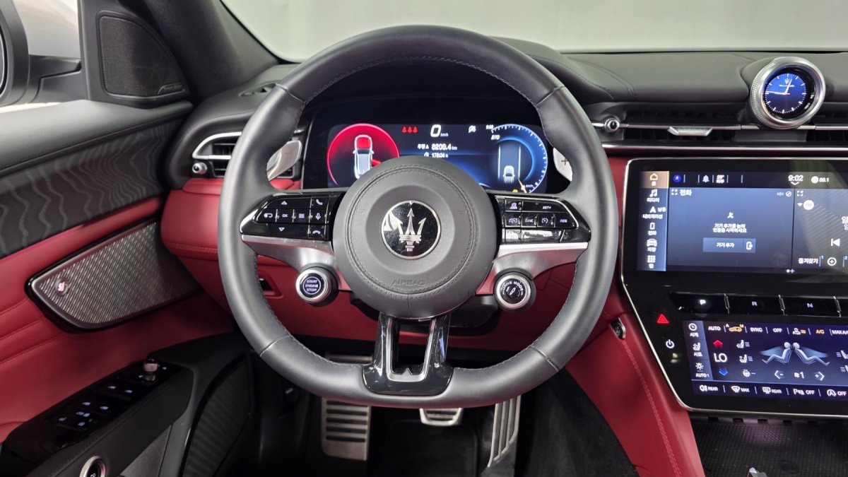 Maserati Grecale, 2023 — фото 12 из 12