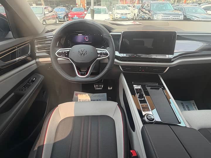 Volkswagen Teramont X, 2025 — фото 9 из 9